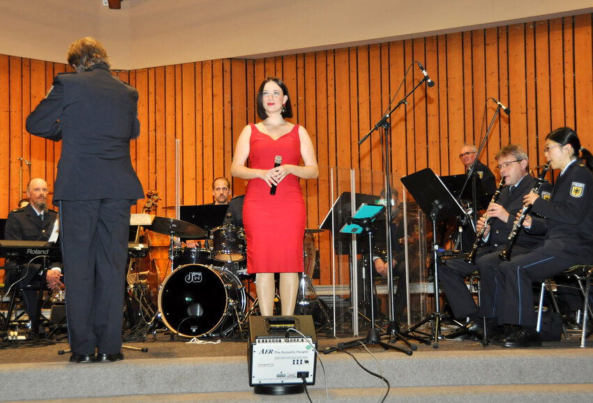 Bundespolizeiorchester Hannover mit Gaststar Nicole Jukic Bundespolizeiorchester Hannover mit Gaststar Nicole Jukic
