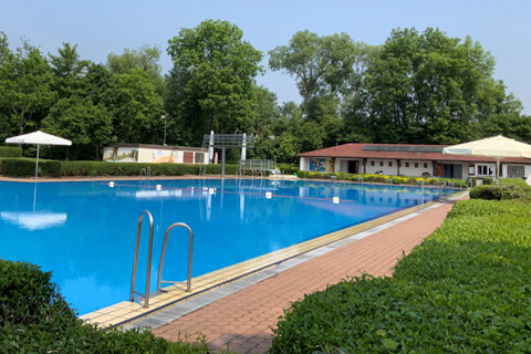 Kachel_Freibad_Paechter